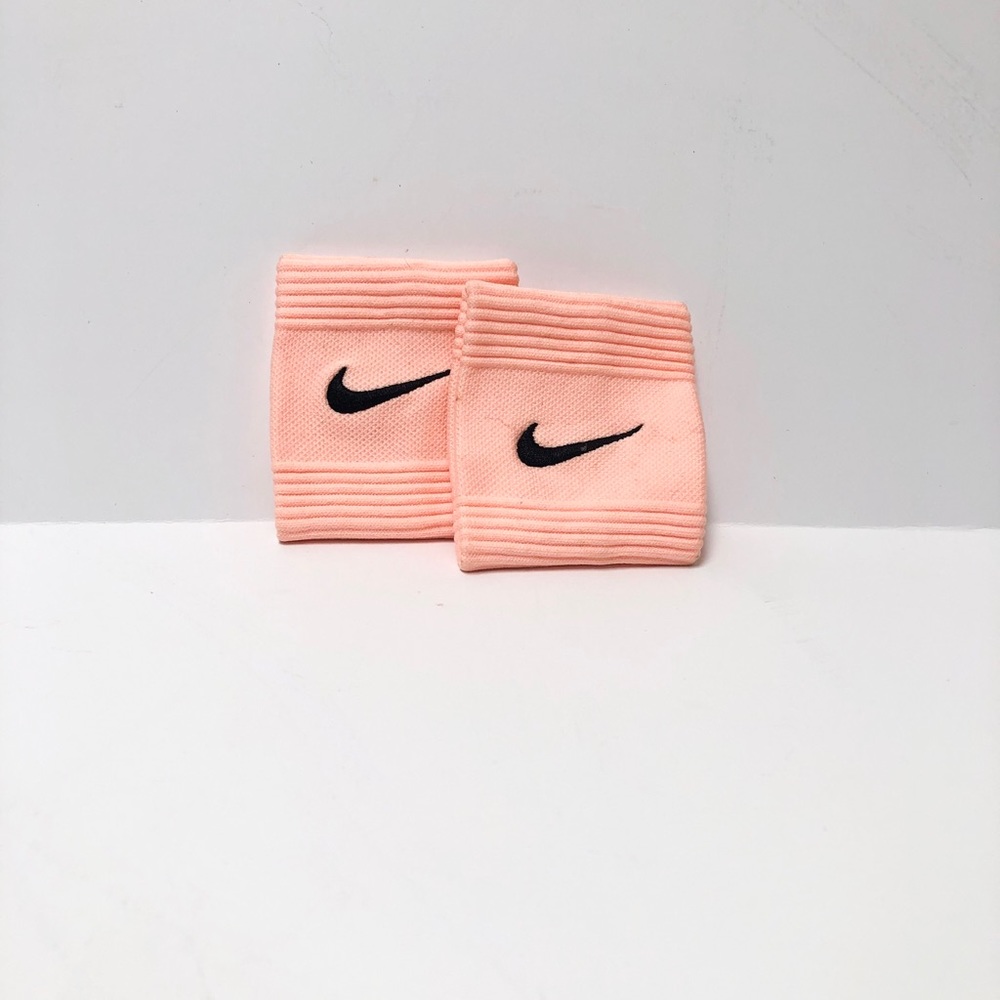 Nike Wrist bands NWOT